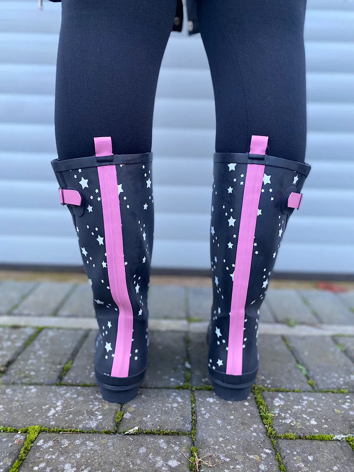 Black Star Pattern Wellies