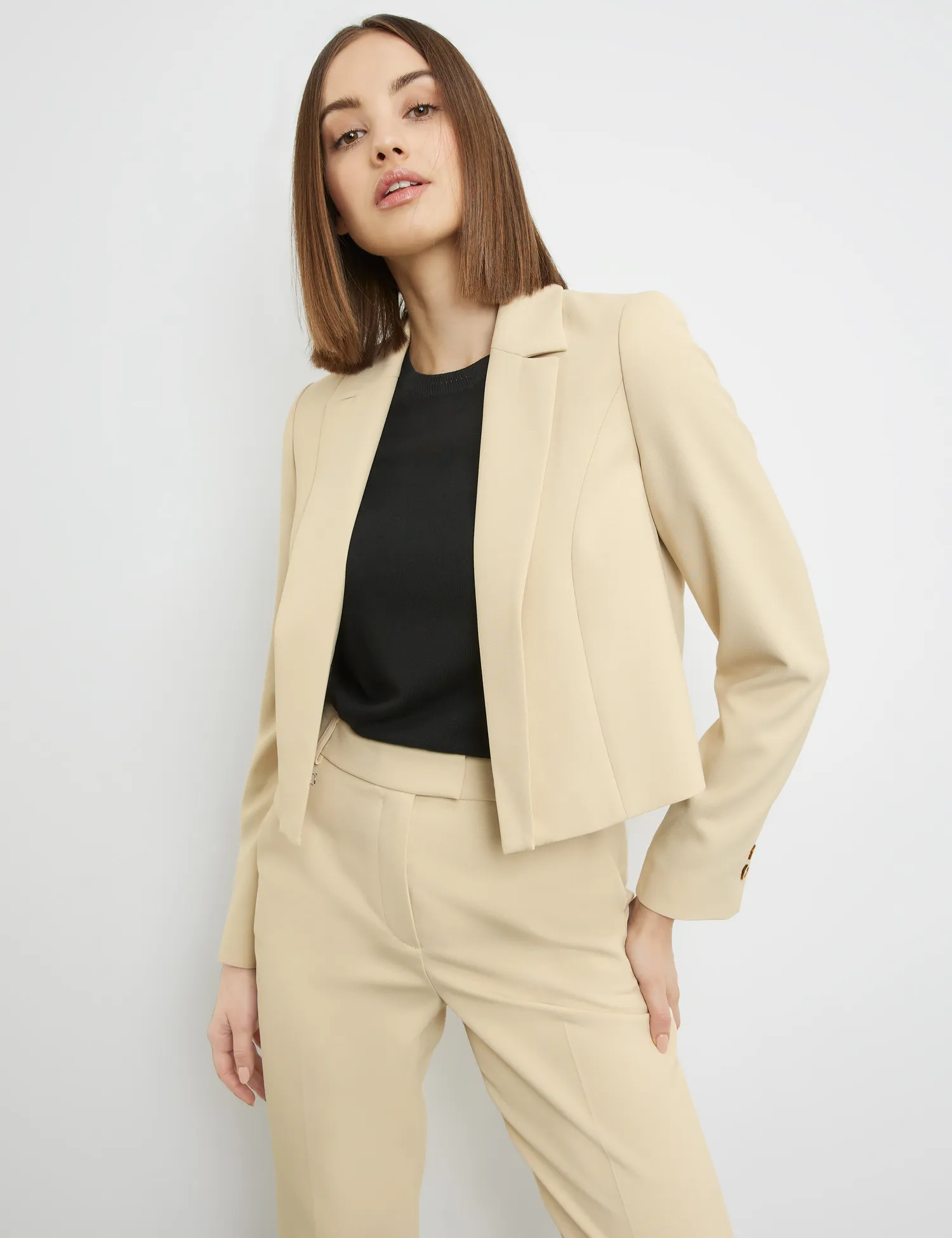 Bolero blazer made of fine stretch fabric