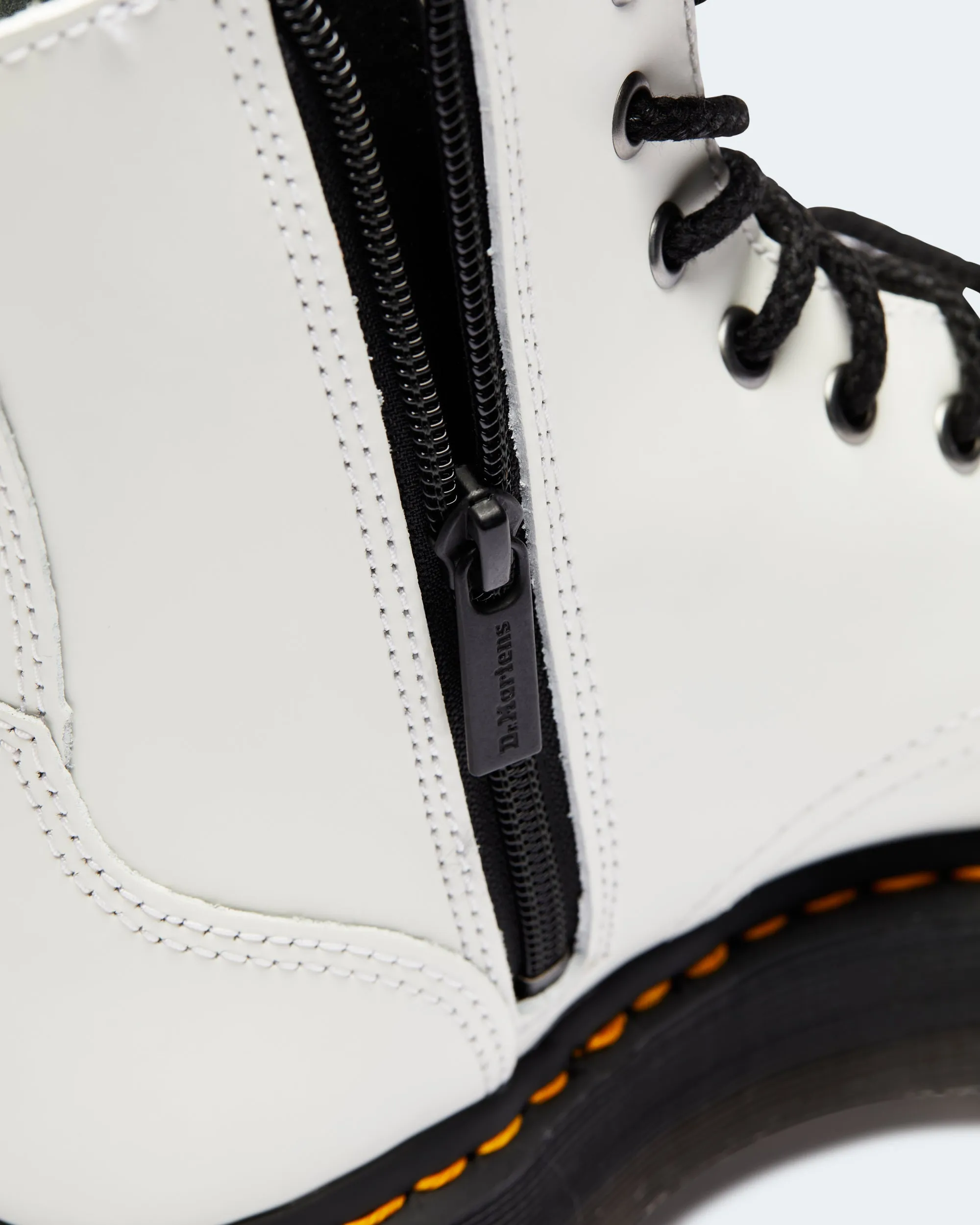 Jadon 8 Boot - Smooth White