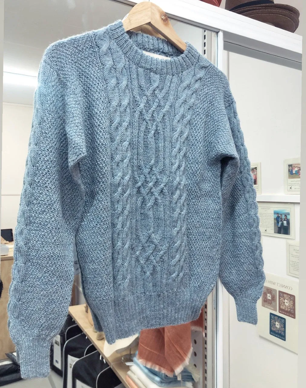 Luana Handknit