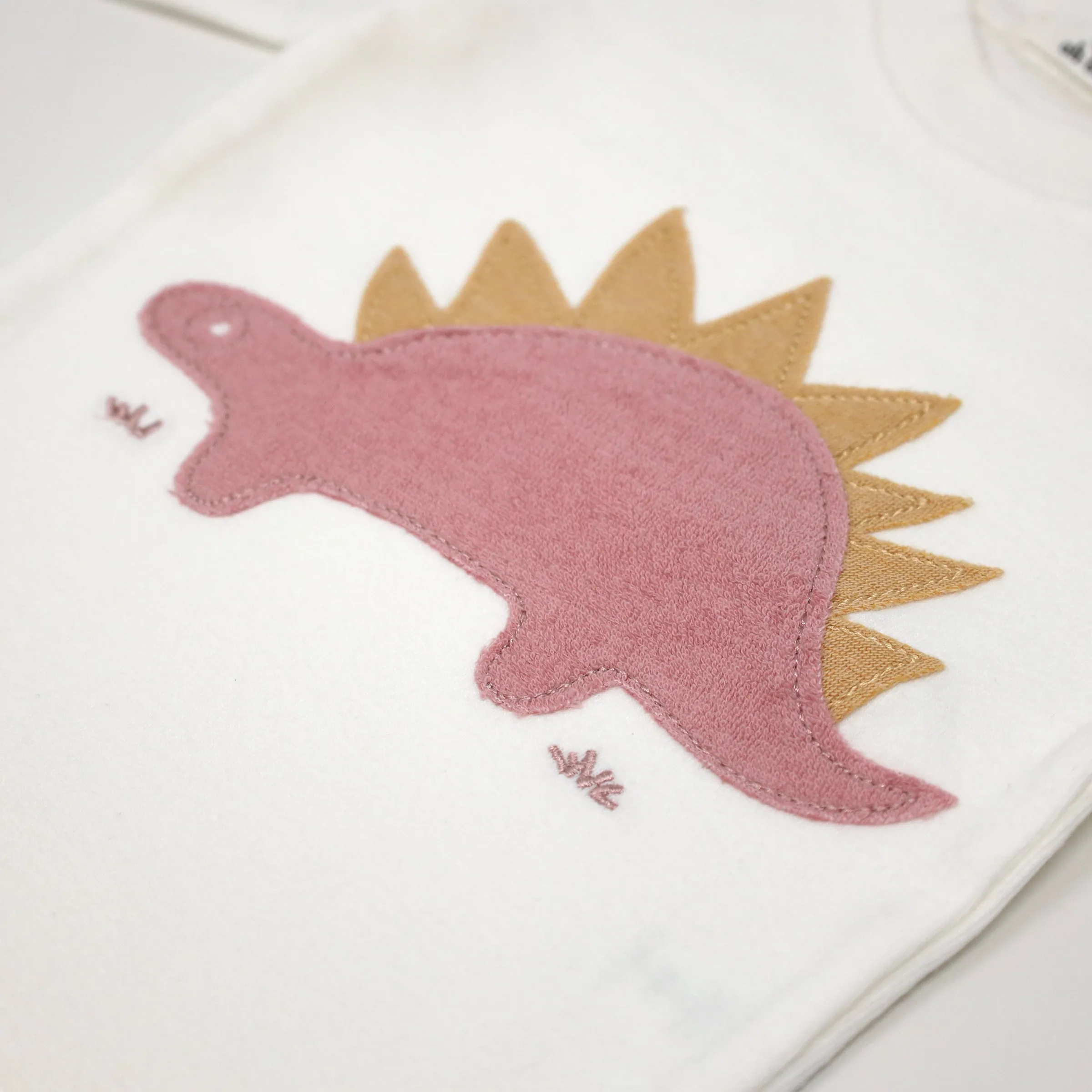 oh baby! Two Piece Set - Blush Stegosaurus Applique - Cream