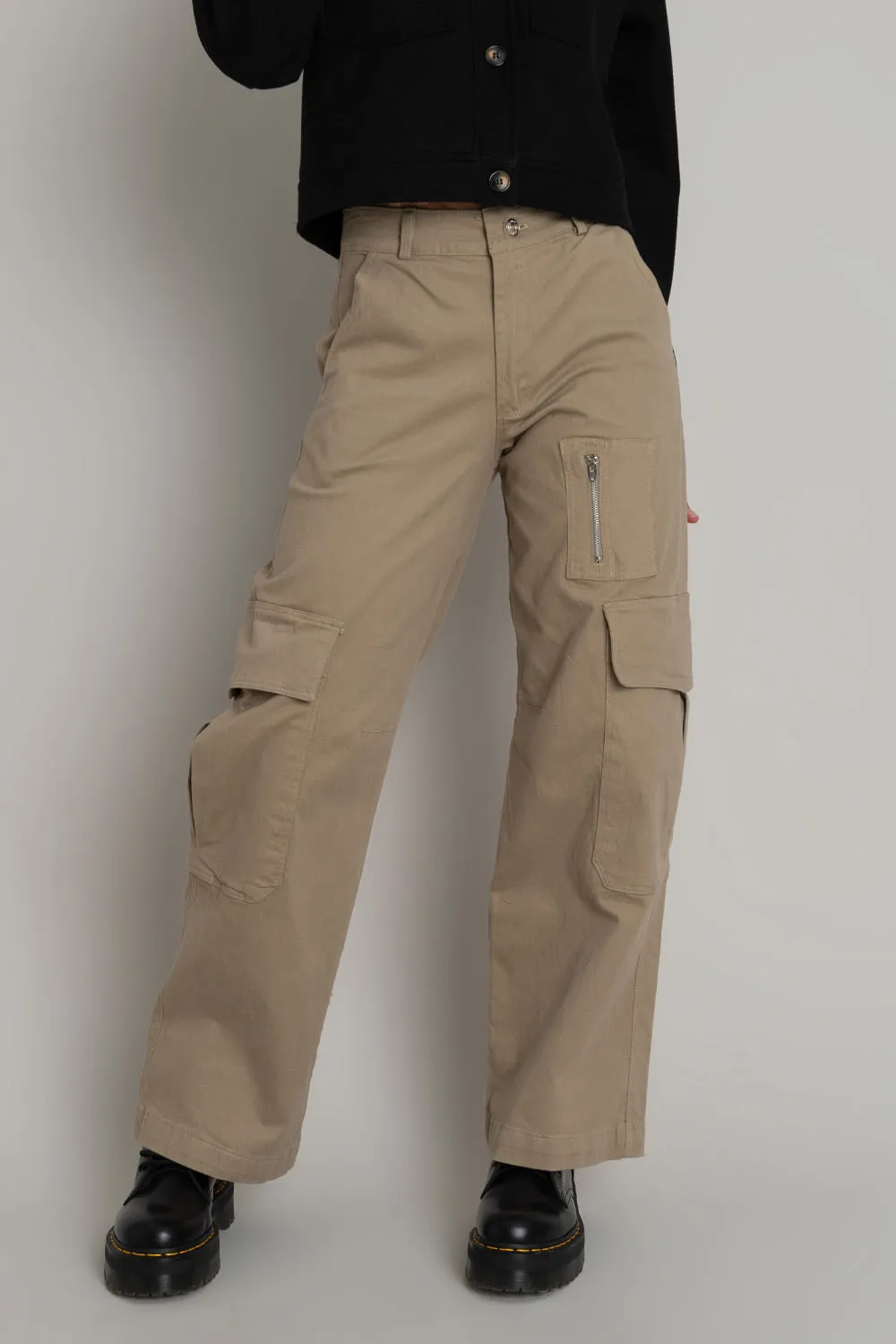 Pantalón cargo de cintura media wide leg