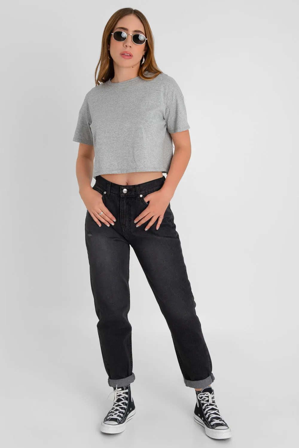 Pantalón cintura alta mom fit de denim