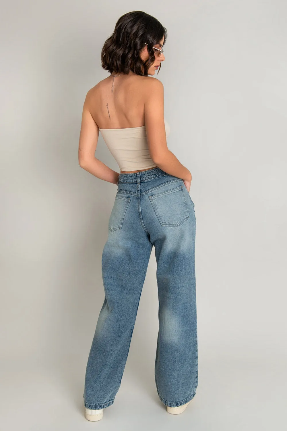 Pantalón de denim fit wide leg con tiro alto