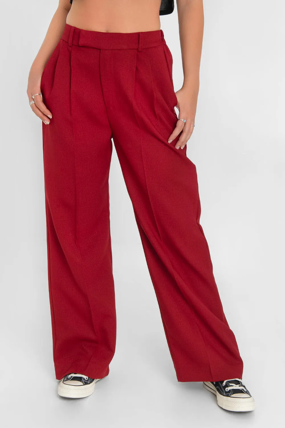 Pantalón fit wide leg con pinzas cintura alta