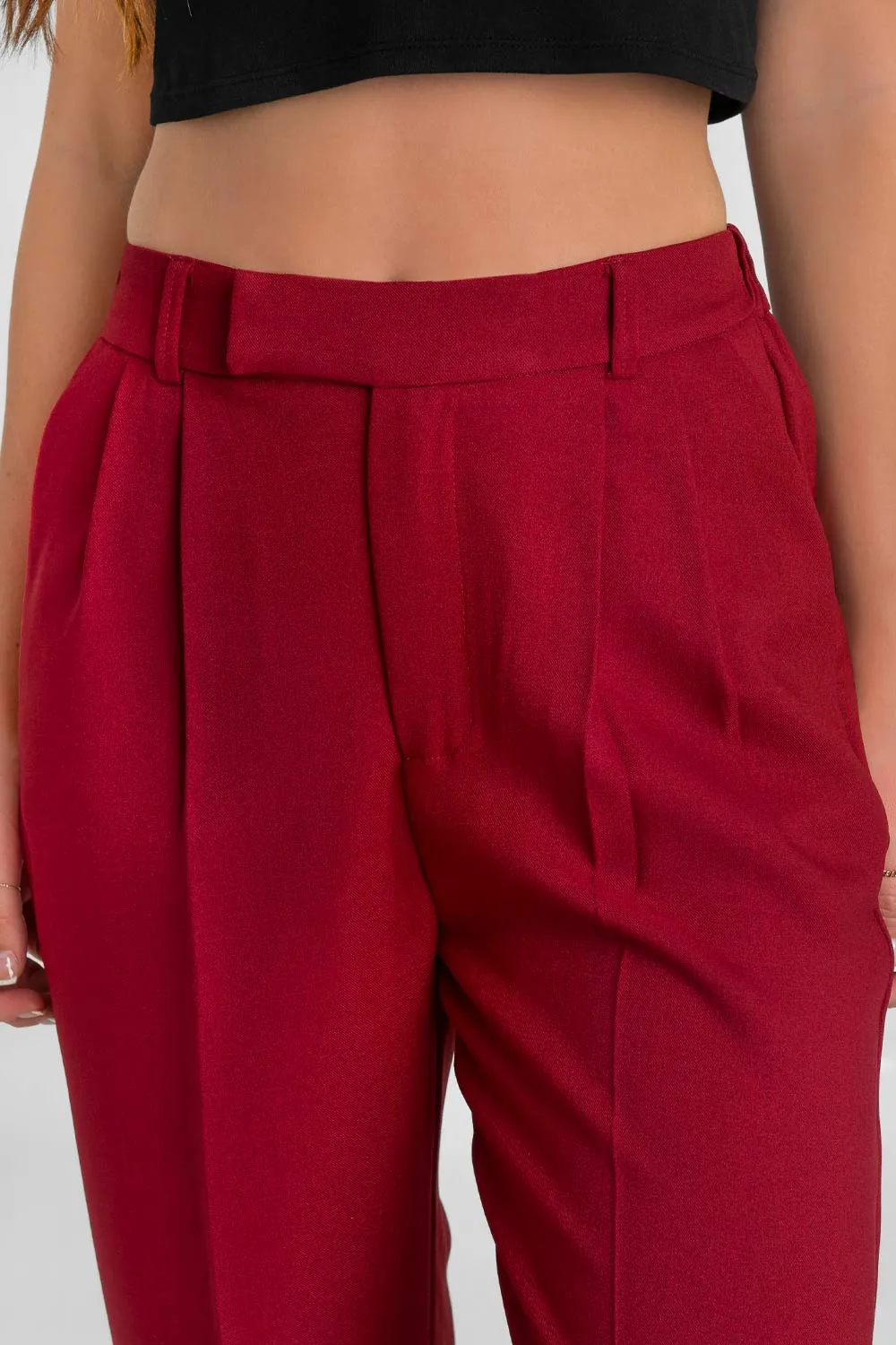 Pantalón fit wide leg con pinzas cintura alta