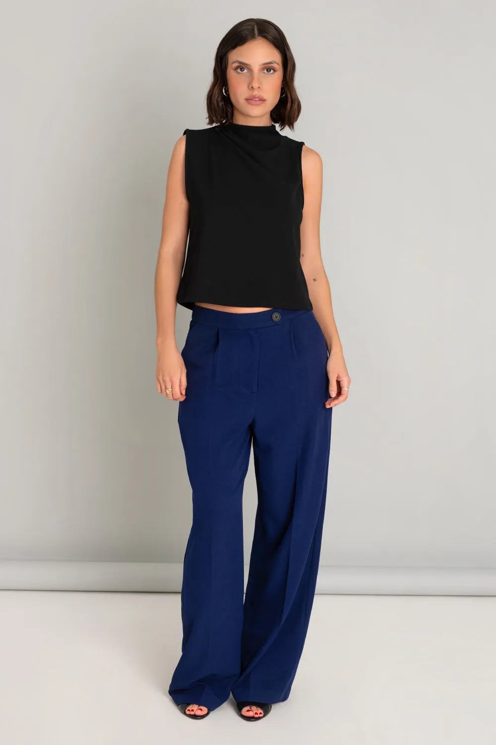 Pantalón fit wide leg con rayas tiro alto