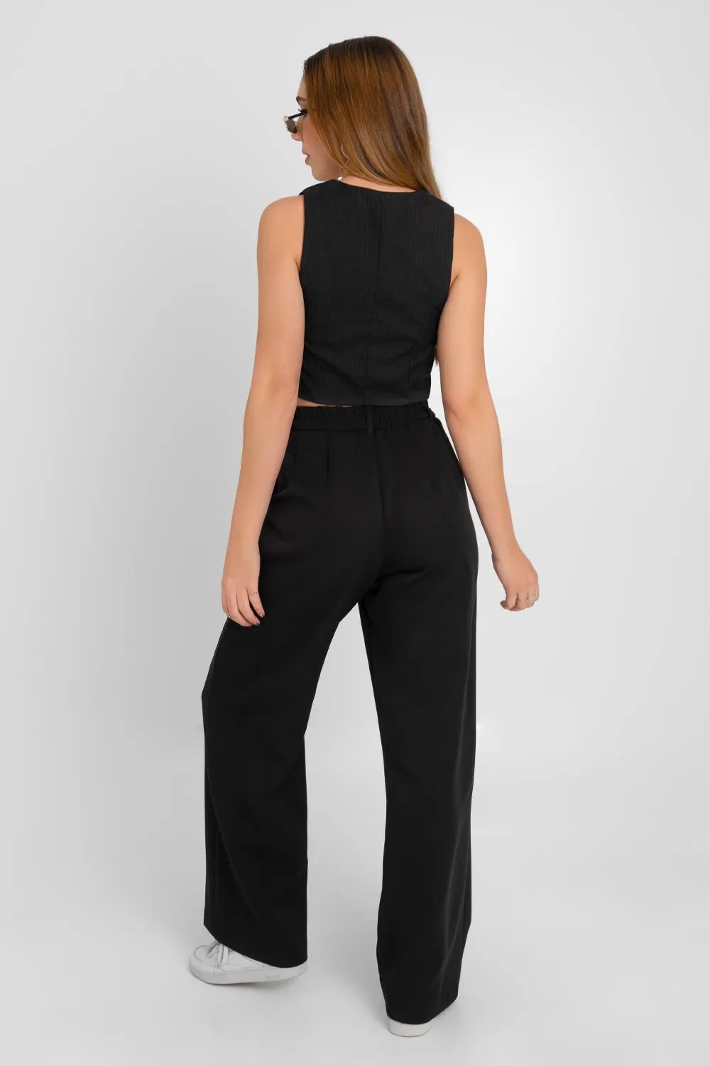 Pantalón fluido de fit wide leg con pinzas